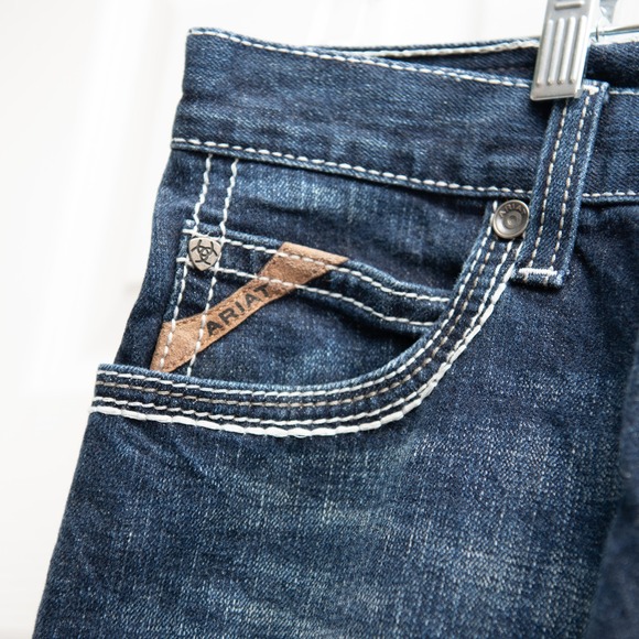 Ariat M5 Mens 33x30 NWOT Straight Leg Jeans Dark Wash Heavy Stitch Western Denim - Picture 6 of 7